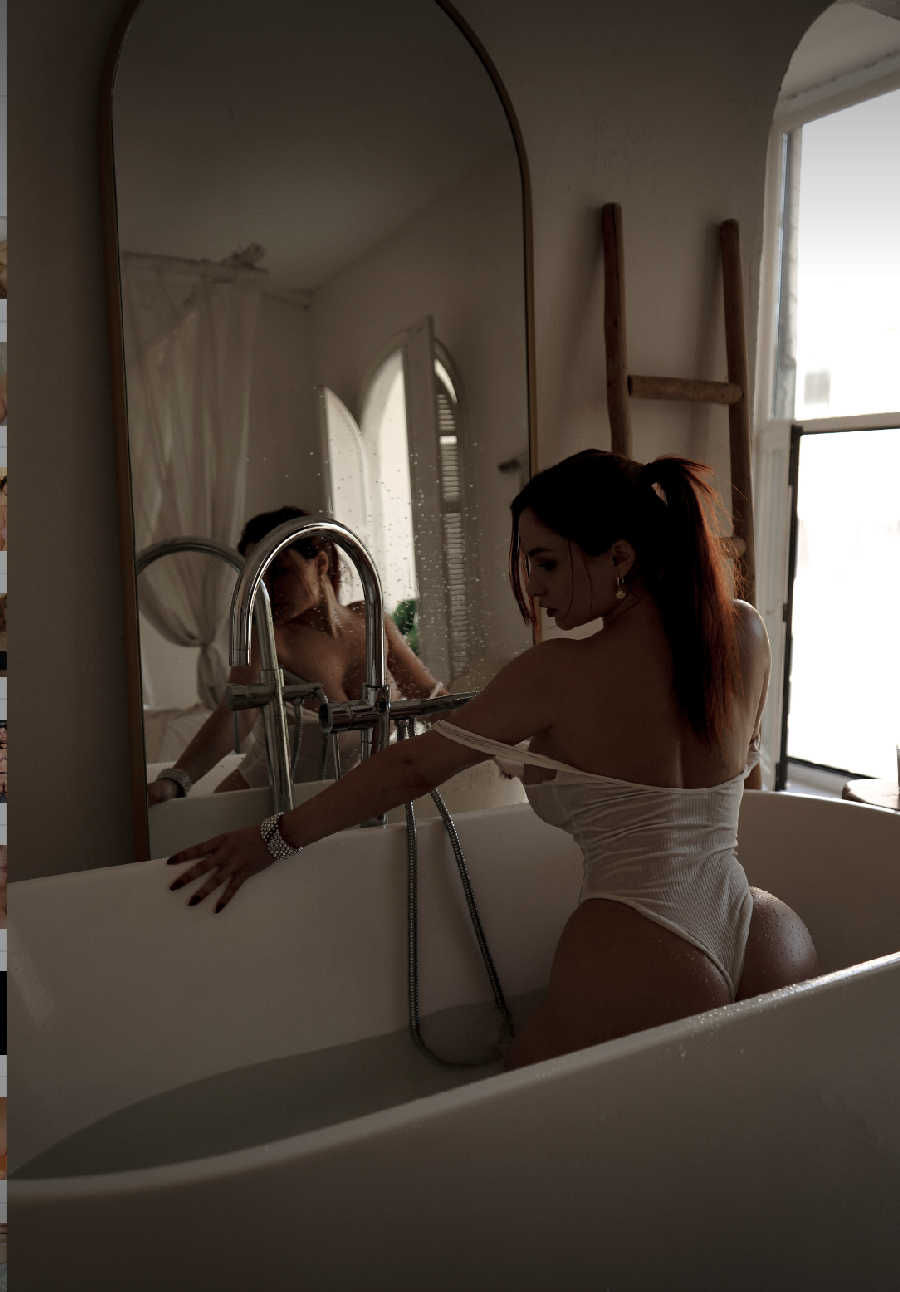 A playful frame from Miranda Faith nude — online in Boston