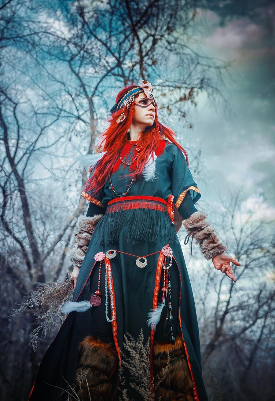 Take a pause and enjoy Girls in Slavic costumes — streaming from Boston